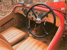 The 1948 HRG 1500 Roadster came with few creature comforts.