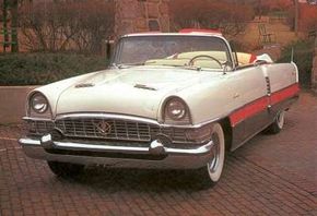 All Packards were redesigned for 1955, butthe dual hood scoop was unique to the Caribbean.