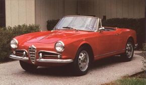 Those who desired a Giulietta with something extra opted for the Veloce model, with its lightweight body panels and dual carburetors. This one is from 1962.