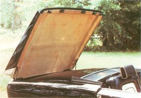 One of the more novel features of the 1955-1957 Gaylord was a retractable hardtop that disappeared into the deck.