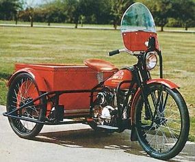 Other versions of the Simplex included this three- wheeler similar to Harley's Servi-Car.