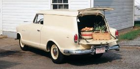 The return of the wagon body in 1959 allowed Rambler to dabble in bringing back the Deliveryman utility wagon.