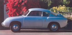 阿巴斯的亲密和大多数famous-collaboration与菲亚特,意大利的汽车制造巨头。”width=