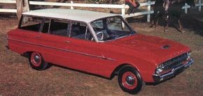 The XL generation Ford Falcon arrived in 1962.
