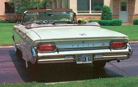 1961 Buick LeSabre Convertible Restyling