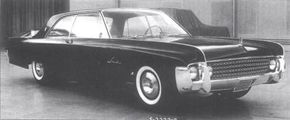 Two of Lincoln's junior stylists were allowed todevelop this 1961 Lincoln Continental conceptwith prominent front-fender bladesin late 1957.
