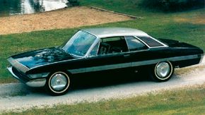 The Sceptre featured many other innovations, but it came too late to save Studebaker -- only the one prototype was built. 