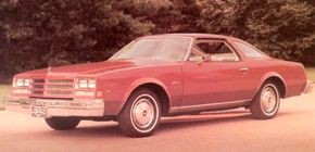 In 1973 Buick began searching for a way tobring back its V-6. Before long it would appearin cars like this 1976 Century Special.