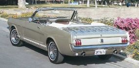 1966 Long-Nose Ford Mustang A/FX: Purpose & power