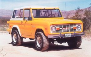 Some owners of latter-day Broncos replaced the wagon roof with a softtop,