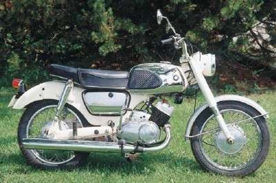 1966年铃木T10”class=