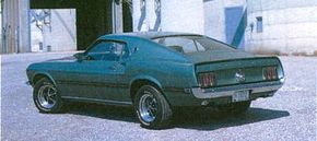 Standard engine on the 1969 Mach 1 was 351 with 250 or an optional 290 bhp.