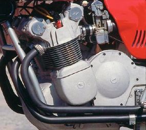 The engine case on the 750S America was featureless but clothed a great twin-cam four.