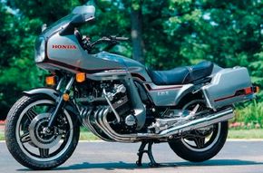 The CBX's smooth engine provided effortlesscruising at speeds above 100 miles per hour.See more motorcycle pictures.