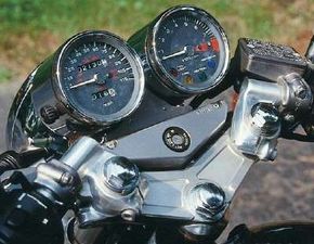 The clip-on handlebars were inspired by high-speed racing bikes of the 1960s.