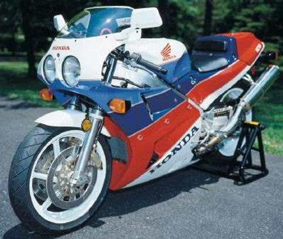 1990年本田RC30”class=