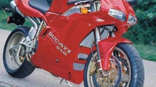 1994 Ducati 916“border=