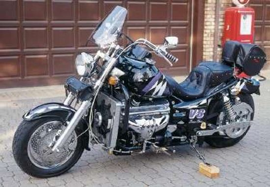 1996老板霍斯”class=