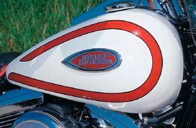1997 Harley-Davidson FXSTS Heritage Springers were available in white with red or blue trim