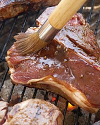 Terikayi卤汁补充天然风味牛肉、鸡肉、蔬菜和豆腐。”border=