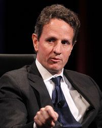 2010年11月，美国财政部长盖特纳(Tim Geithner)在《华尔街日报》CEO理事会会议上发言。＂border=