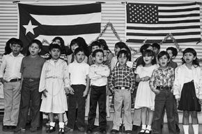 As of this writing, there's no nationwide U.S. ban on singing carols in schools.