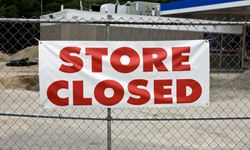 Store closed sign