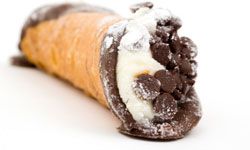 Does this chocolate chip cannoli make your mouth water?