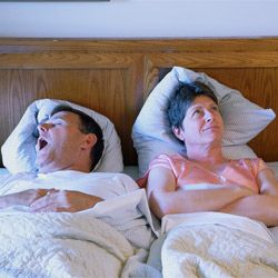 夜复一夜的睡眠会造成伤亡。”width=