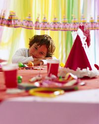 生日聚会糖崩溃。”width=