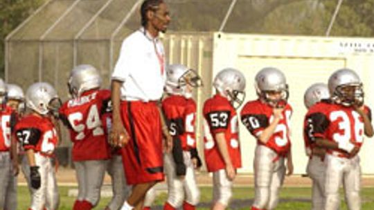 10 Surprising Pop Warner Players