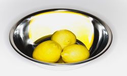 lemons in a bowl