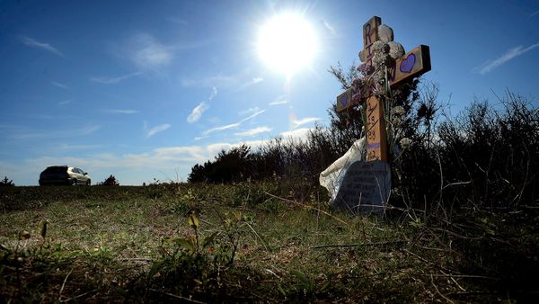 Makeshift memorial for a victim of the Gilgo Beach murders 