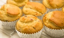 cupcakes on cooling rack