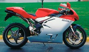 At just 445 pounds, the MV August F4 Strada wasa lightweight for the 750-cc class.