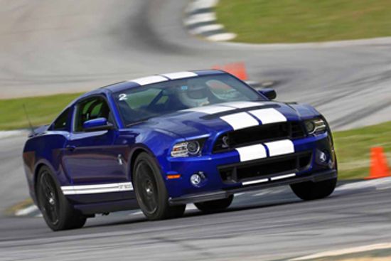 18新利最新登入2013年Shelby GT500超级蛇如何工作＂class=
