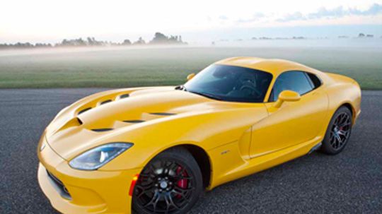 How the 2013 SRT Viper Works