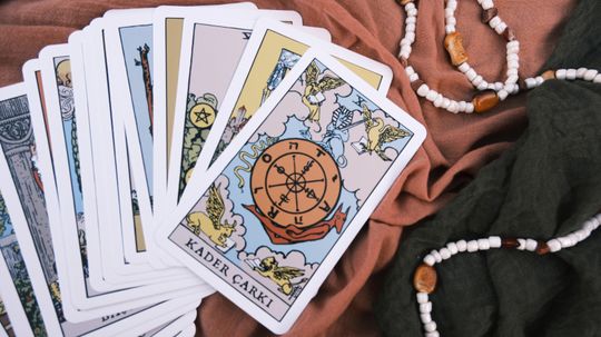 Discover the 4 of Wands: Your Path to Joyful Connections and Success