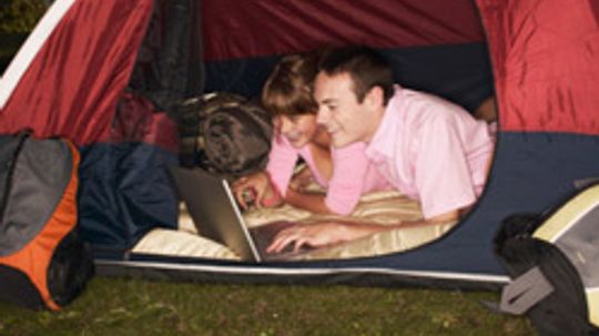 5 Camping Gadgets for Serious Internet Addicts