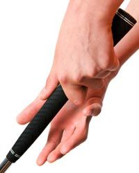 较轻的握杆可以让你更好地控制你的高尔夫挥杆。”width=