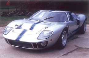 This Ford GT wears bodywork similarto that of Wyer's winning car.