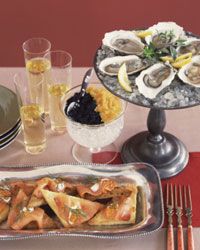 其特点牡蛎，鱼子酱和香槟在同一过程中的任何餐是保证打破银行。“border=