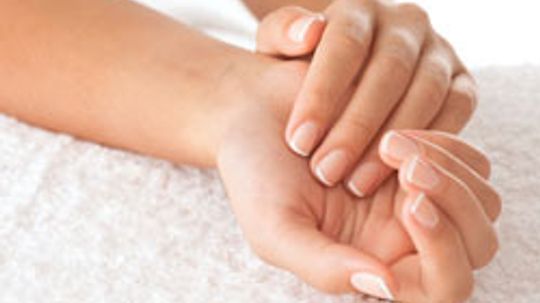 5 Home Treatments to Keep Nails Healthy