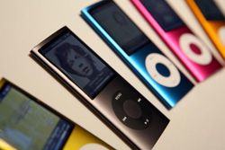 极简主义的一个特点是苹果的设计哲学,所表示的iPod。”border=