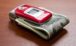 How to Save Money on Cell Phone Bill During High Inflation