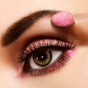 Pigmented eye shadows are often bolder and brighter than regular versions. 