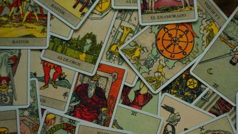Six of Swords Tarot Card: Unlocking the Path to Transition and Healing - Vimarsana News